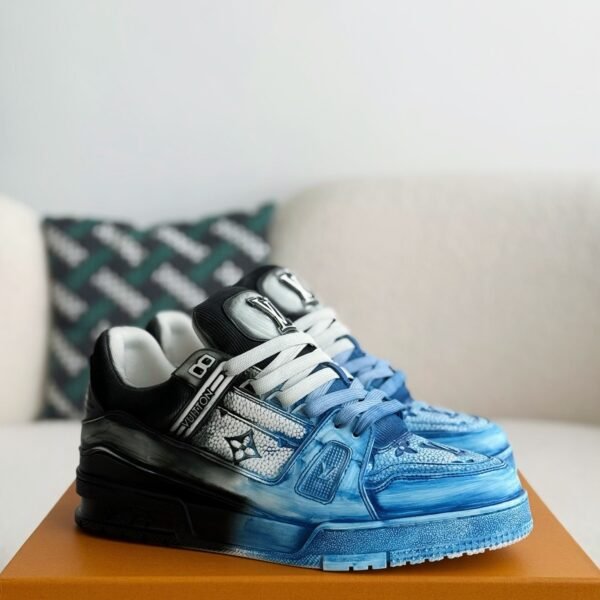LOUIS VUITTON TRAINER SNEAKERS