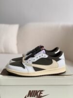 Nike AirJordan1 xTravisScott AJ Low - Image 2