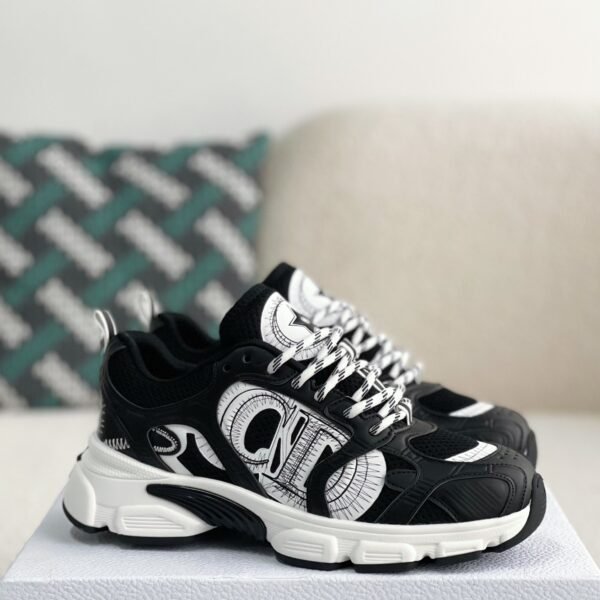 DlOR Running Sneakers