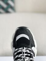 DlOR Running Sneakers - Image 4