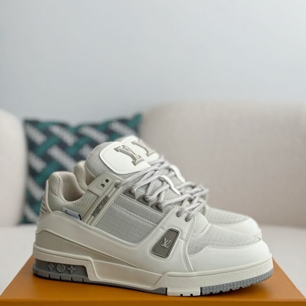 LOUIS VUITTON TRAINER SNEAKERS