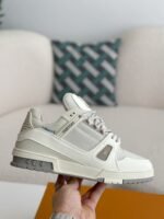 LOUIS VUITTON TRAINER SNEAKERS - Image 13