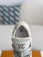 LOUIS VUITTON TRAINER SNEAKERS - Image 10