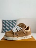 LOUIS VUITTON TRAINER SNEAKERS - Image 2