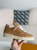 LOUIS VUITTON TRAINER SNEAKERS - Image 10