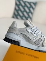 LOUIS VUITTON TRAINER SNEAKERS - Image 11