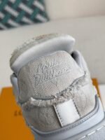 LOUIS VUITTON TRAINER SNEAKERS - Image 5