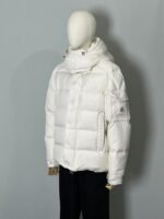 Moncler  Mengkelai Mengkou Hanovcrtan matte short Maya short down jacket - Image 2
