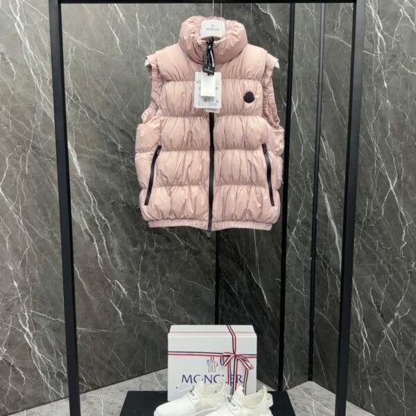 Moncler Apriete women's short down vest