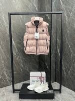 Moncler Apriete women's short down vest - Image 2
