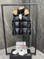 Moncler Luzule women's short down vest - Image 3