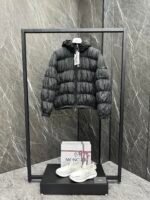 Moncler Medonte women's short down vest 