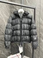 Moncler Medonte women's short down vest  - Image 6
