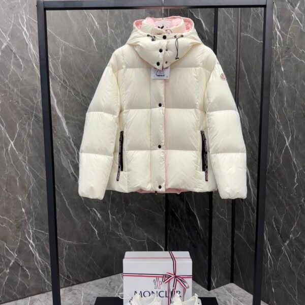 Moncler Parana Down Jacket 