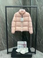 Moncler women's Anterne short goose down jacket clip