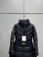 Moncler mouthed Brou 2024 autumn and winter women's belt matte waist cinched mid length down jacket jacket - Image 8