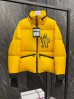 Moncler Grenoble Verdons Men's Short Down - Image 9