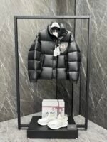 Moncler Lester Pixel Ski Cartoon Logo Short Men's Down Jacket Clip - Image 9