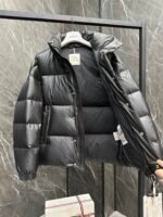 Moncler Lester Pixel Ski Cartoon Logo Short Men's Down Jacket Clip - Image 3