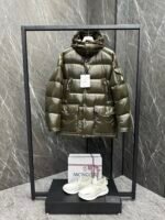 Moncler Chiablese Classic, Medium to Long Down Jacket - Image 2