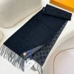 Louis Vuitton Men's Cashmere Black Scarf Size: 30*180cm - Image 3