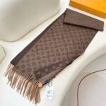 Louis Vuitton Men's Cashmere Brown Scarf Size: 30*180cm - Image 6