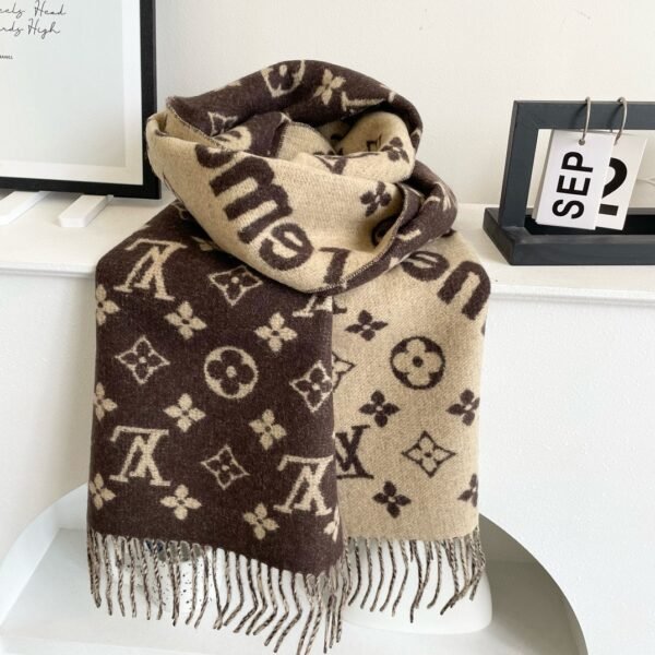 Louis Vuitton LV ×Supreme co-branded brown wool scarf Size: 30*180cm
