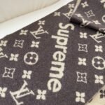 Louis Vuitton LV ×Supreme co-branded brown wool scarf Size: 30*180cm - Image 7