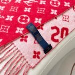 Louis Vuitton LV ×Supreme joint pink wool scarf Size: 30*180cm - Image 7