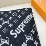 Louis Vuitton LV ×Supreme co-branded black wool scarf Size: 30*180cm - Image 8