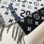 Louis Vuitton LV ×Supreme co-branded black wool scarf Size: 30*180cm - Image 6