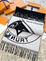 Louis Vuitton 3D black scarf Size: 200x34 cm - Image 5