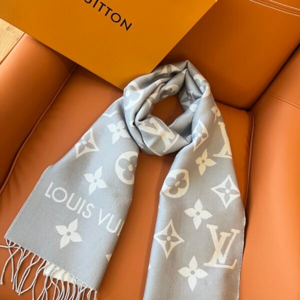 Louis Vuitton gray 100% wool scarf with electronic security chip Size: 186 * 34 cm