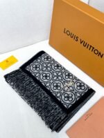 Louis Vuitton 100% lambskin double-sided jacquard black scarf Size: 35*200cm - Image 7