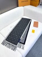 Louis Vuitton 100% lambskin double-sided jacquard black scarf Size: 35*200cm - Image 5