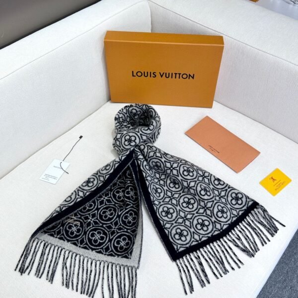 Louis Vuitton 100% lambskin double-sided jacquard black scarf Size: 35*200cm