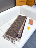 Louis Vuitton 100% lambskin double-sided jacquard brown scarf Size: 35*200cm - Image 4