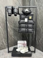 Moncler Cyclone 2-in-1 down jacket - Image 4