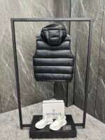 Moncler Bormes short down vest - Image 8