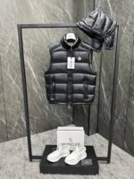 Moncler Bormes short down vest - Image 5