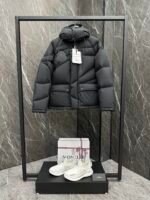 The Moncler Genius Designer Collection Phidon Chestnut Men's and Women's Detachable Hooded Short Down Jacket