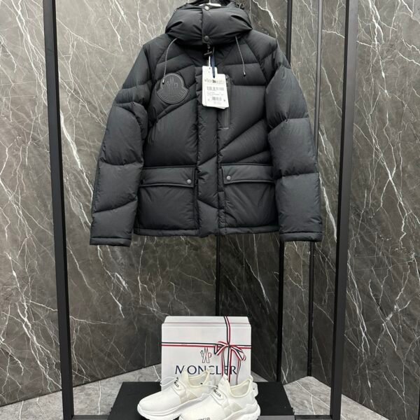 The Moncler Genius Designer Collection Phidon Chestnut Men's and Women's Detachable Hooded Short Down Jacket