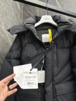 The Moncler Genius Designer Collection Phidon Chestnut Men's and Women's Detachable Hooded Short Down Jacket - Image 6