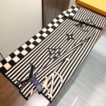 Louis Vuitton Khaki Striped Cashmere Scarf Size: 30*180cm - Image 4