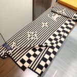 Louis Vuitton Khaki Striped Cashmere Scarf Size: 30*180cm - Image 3