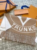 Louis Vuitton 3D Khaki Scarf Size: 200*34cm - Image 2