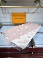 Louis Vuitton 100% wool pink shawl scarf Size: 34*180cm - Image 9
