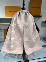 Louis Vuitton 100% wool pink shawl scarf Size: 34*180cm - Image 6
