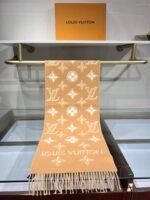 Louis Vuitton 100% wool orange shawl scarf Size: 34*180cm - Image 8