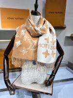 Louis Vuitton 100% wool orange shawl scarf Size: 34*180cm - Image 5